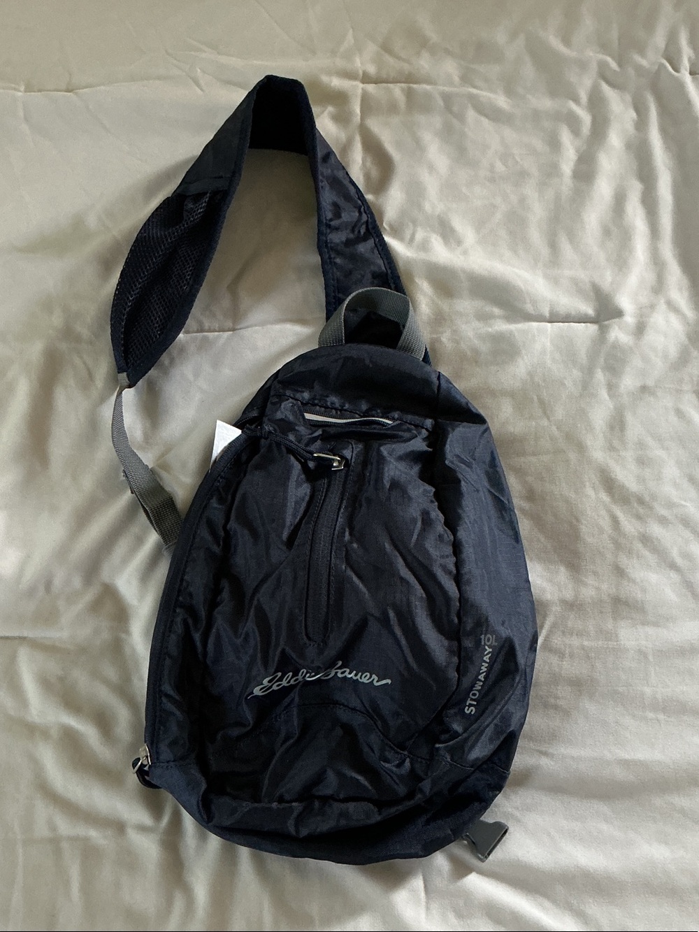 Eddie Bauer navy sling pack crossbody belt bag